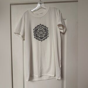 LuLaRoe Cream Tee with Black Mandala Design
